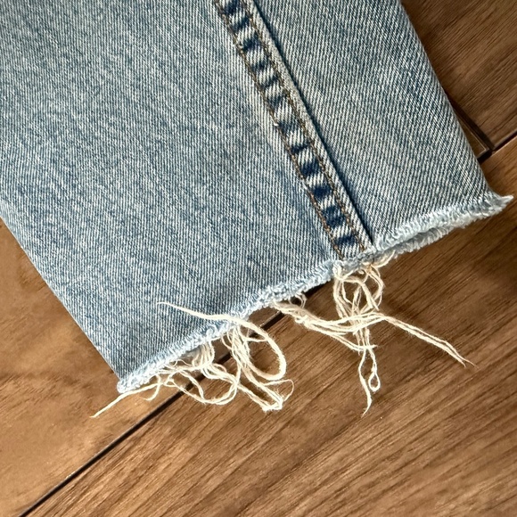 Levi’s 512 Slim Taper Jeans | Size 25 (9 Long) | Distressed - Picture 8 of 9